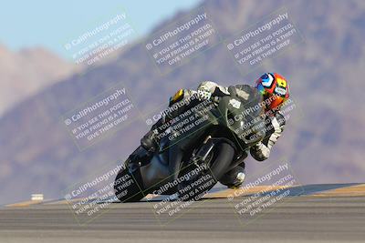 media/Oct-01-2023-SoCal Trackdays (Sun) [[4c570cc352]]/Turn 9 Set 1 (950am)/